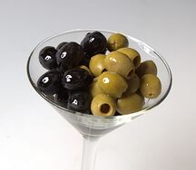 Оливки и маслины