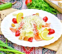 Цезарь с семгой