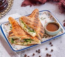 Пури с люля из курицы, овощами и сулугуни