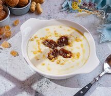Каша манная с инжиром и орехом