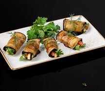 Рулетики из баклажанов