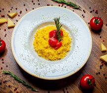 Ризотто с шафраном и пармезаном
