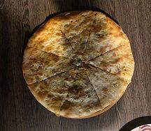 Осетинский пирог с зеленью и с сыром