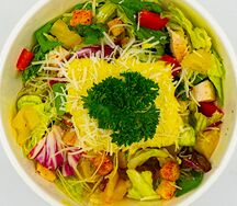 Гавайский салат с курицей и карри