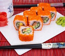 Ролл фирменный Калифорния с лососем