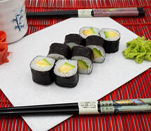 Мини-ролл с авокадо