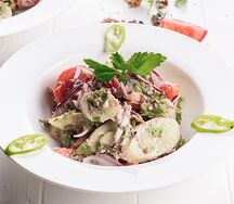 Салат по-грузински с орехами