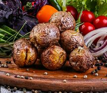 Картошка молодая на мангале