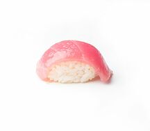Суши с тунцом