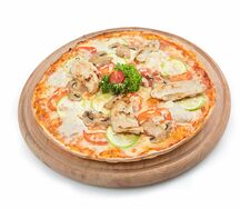Пицца с курицей и грибами