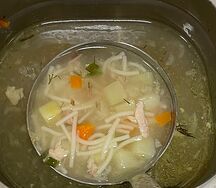 Куриный суп с вермишелью