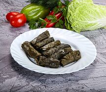Долма из винoградных листьев