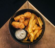 Fishnchips c соусом Тартар