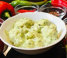 Цветная капуста под аджичным соусом