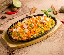 Ком Чьен с морепродуктами