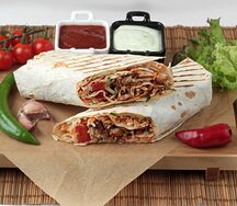 Шаурма Супергигант с курицей в обычном лаваше