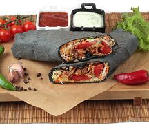 Шаурма Супергигант с курицей в черном лаваше