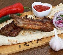 Шашлык из бараньей корейки