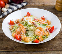 Салат Цезарь с креветками