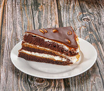 Торт Сникерс