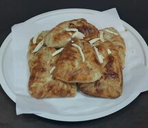 Самса с курицей и сыром