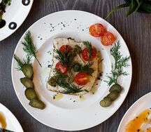 Домашний тост с хумусом