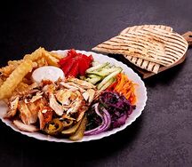 Шаверма на тарелке