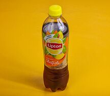 Холодный чёрный чай Lipton Персик