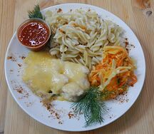 Отбивные куриные с сыром, с гарниром быстрый перекус