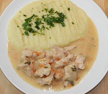 Куриная грудка в сливочном соусе