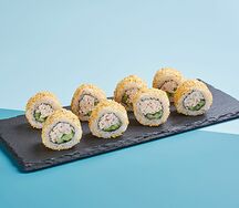 Ролл Калифорния в кунжуте