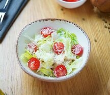 Салат с копченой курицей