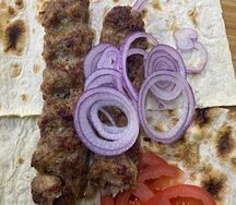 Люля-кебаб из говядины на мангале