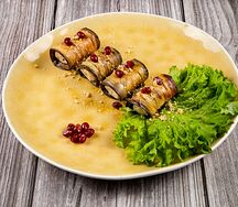 Рулетики из баклажанов с грецкими орехами