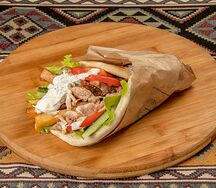 Гирос с курицей на мангале 