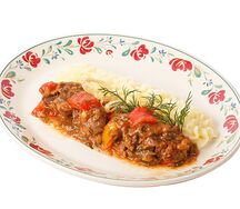 Говядина, тушенная с овощами