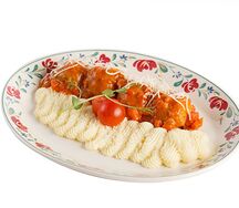 Тефтели в томатно-сметанном соусе