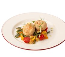 Биточки из судака с овощами