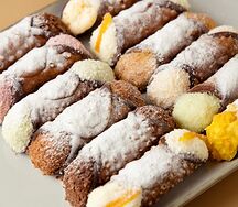 Набор пирожных канноли Take the cannoli