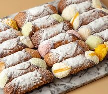 Набор пирожных Cannoli Bar