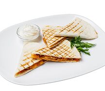 Кесадилья с курицей
