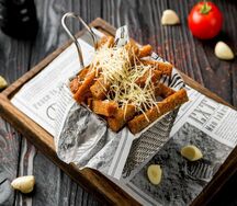 Гренки с чесноком и пармезаном