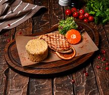 Стейк из куриного филе с булгуром