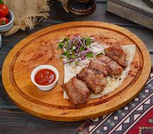 Шашлык из cвинoй шейки на углях