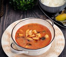 Том ям с морепродуктами