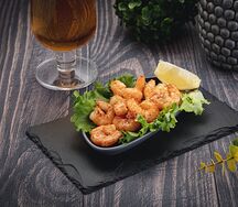 Тигровые креветки, жаренные с лимоном