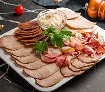Мясная тарелка