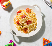 Спагетти айоли с черри