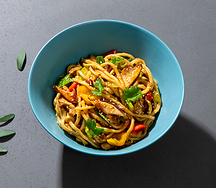 Удон с курицей тандури