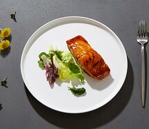 Стейк лосось с соусом терияки